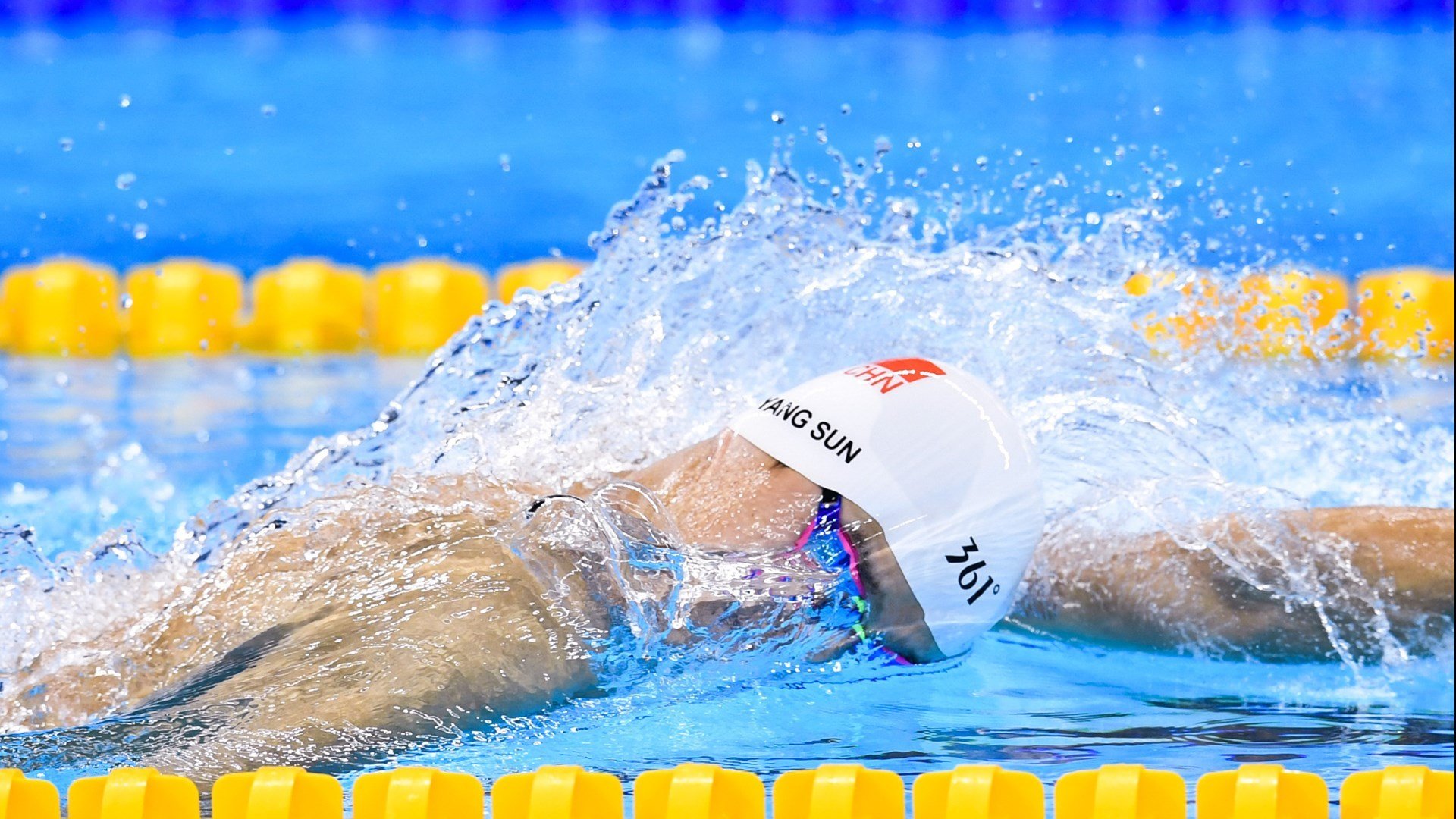 绝杀之夜与领军之光，印度羽球奇迹下，陈雨菲的沉稳胜利
