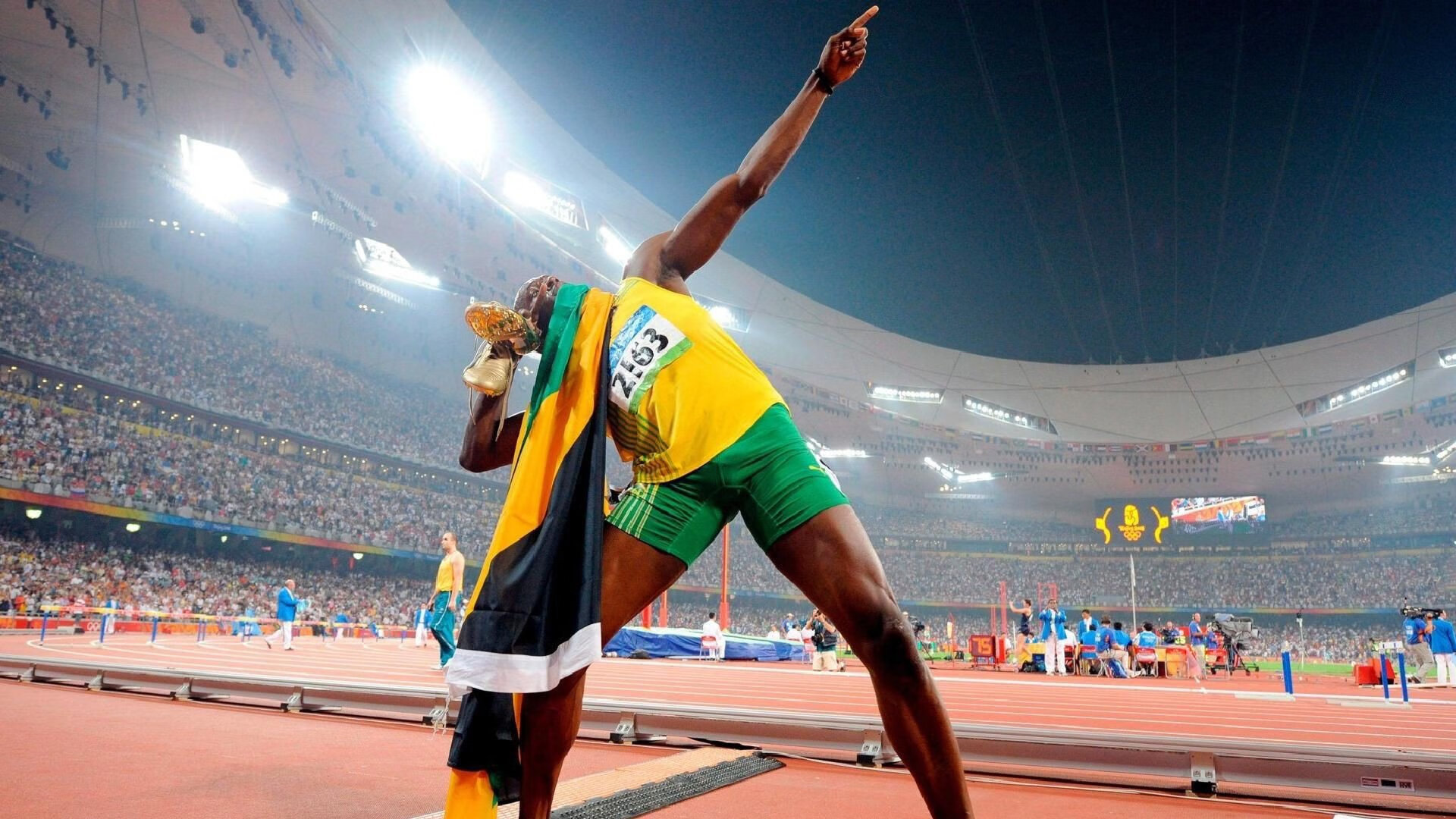 佩德里一锤定音，乌拉圭鏖战险胜挪威