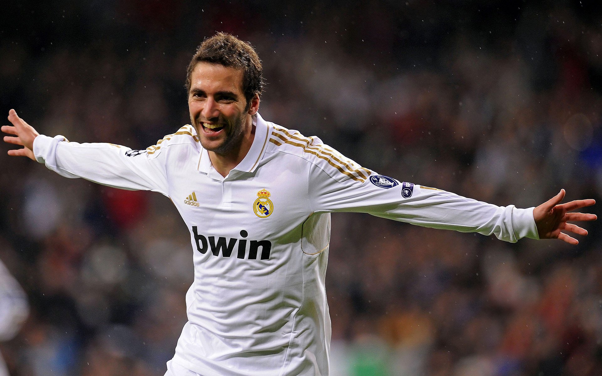 绝杀时刻，拉塞尔率梅赛德斯逆转威廉姆斯，诠释何为唯一的胜利