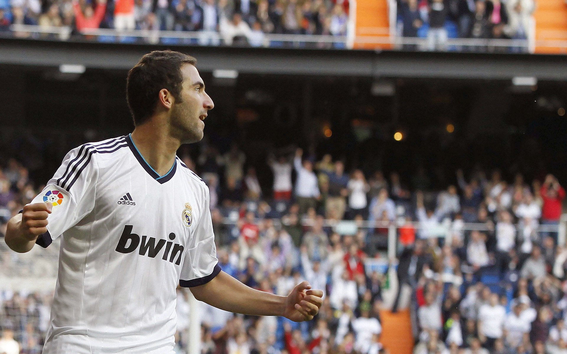 萨拉赫的安菲尔德之夜，当统治力遇上宿命，土耳其铁骑如何改写欧冠剧本